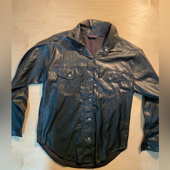 Excuse Pleather Button Down Shirt Medium (GR) - Picture 1 of 14